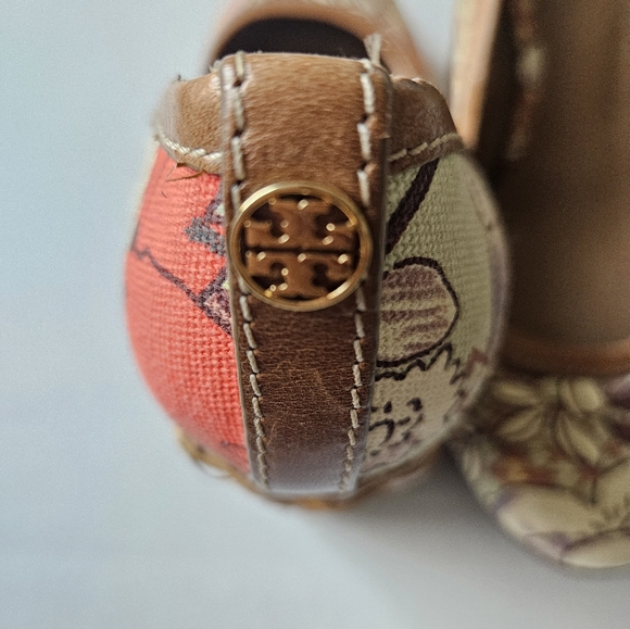 Tory Burch Basket Wedges Excellent Condition - Picture 3 of 6